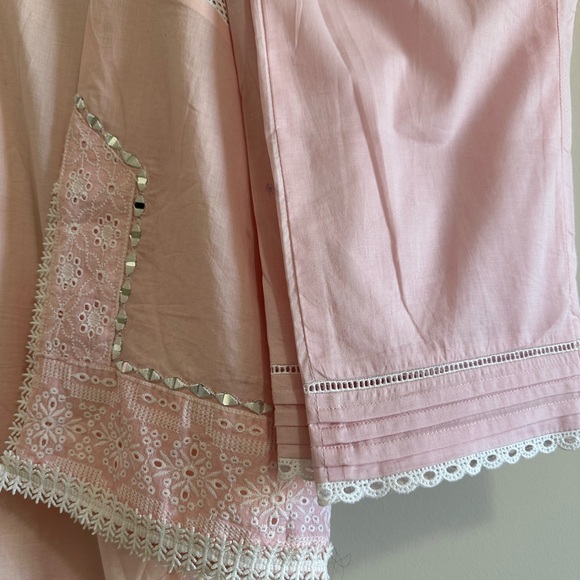 Pakistani Shalwar Kameez 2Pc - Picture 6 of 8